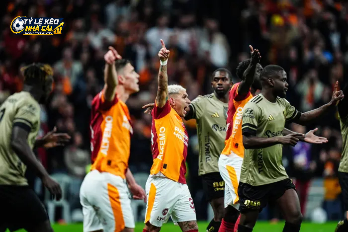 Galatasaray có nhiều cơ sở kiểm soát thế trận và hướng đến trọn vẹn 3 điểm.